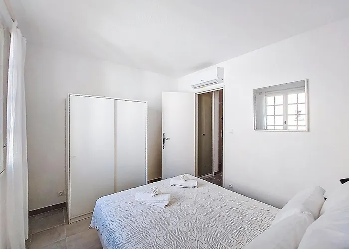 Chateau De La Madrague-10 By Interhome * 拉马德拉戈